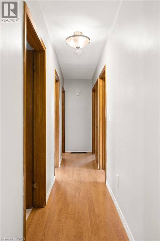 6 ROBROY Court — photo 19 of 40