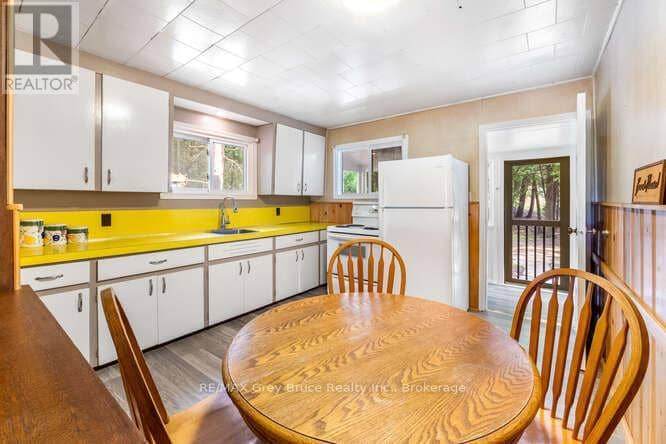 269 Ogimah Road — photo 11 of 40