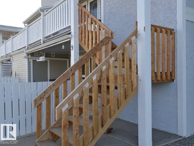 #10 2703 79 ST NW, Edmonton, photo 2
