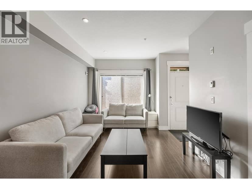 1 838 ROYAL AVENUE, New Westminster
