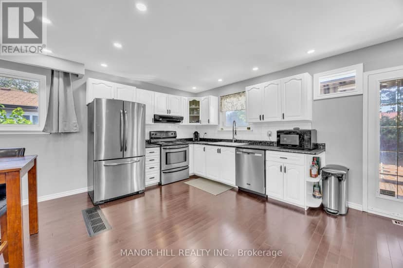 18 Greenbriar Road — photo 11 of 35