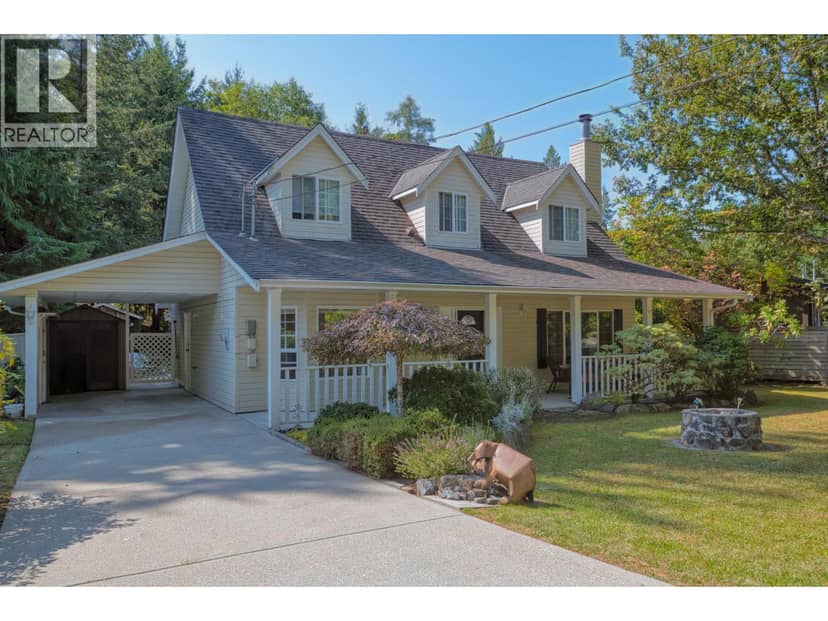 4550 MERRILL ROAD, Madeira Park, photo 2