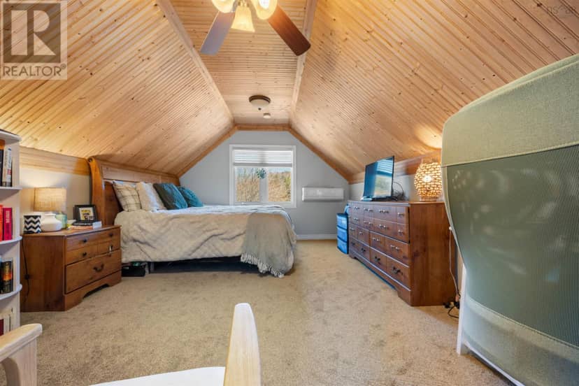 4 Tupper Court — photo 27 of 40