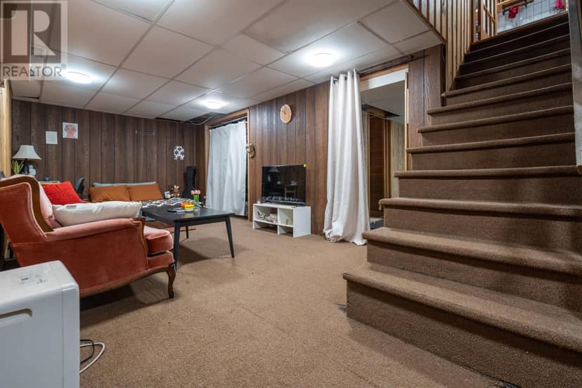 4 Tupper Court — photo 32 of 40