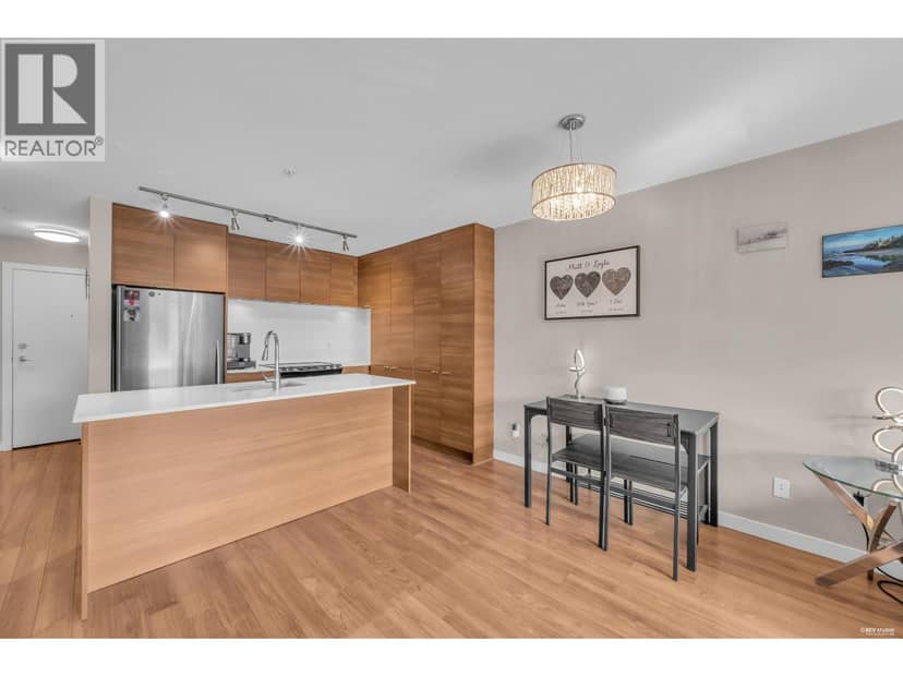 401 1677 LLOYD AVENUE, North Vancouver, photo 4