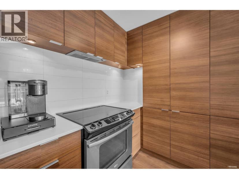 401 1677 LLOYD AVENUE, North Vancouver, photo 8