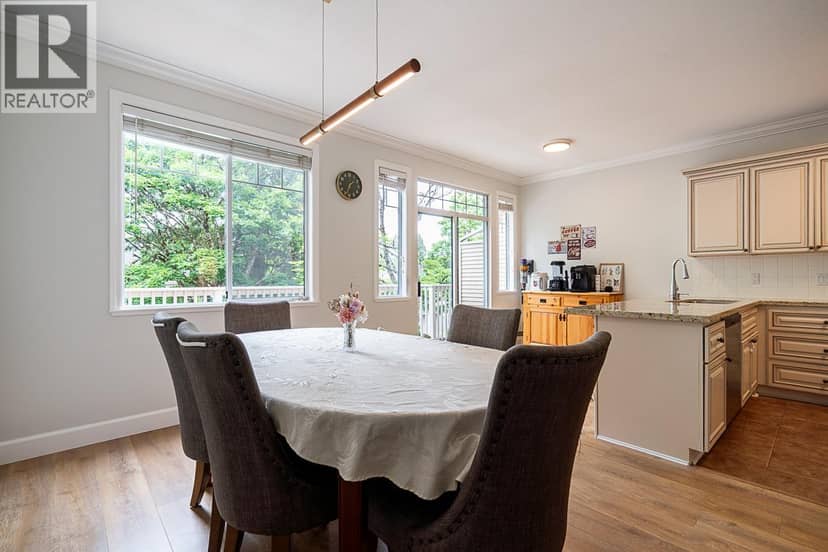 29 7501 CUMBERLAND STREET, Burnaby, photo 6