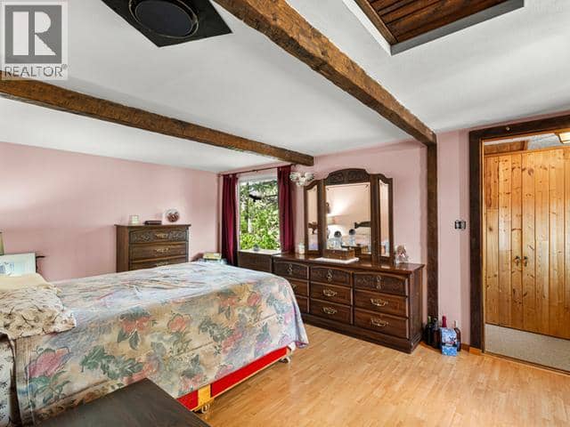 1308 Elm Street — photo 15 of 34