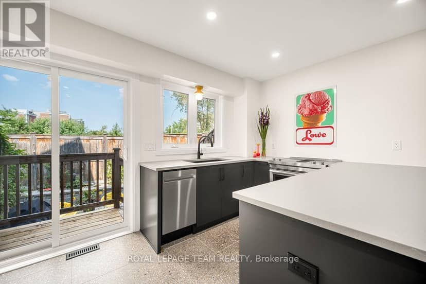 17 - 575 Old St. Patrick Street, Ottawa, photo 5