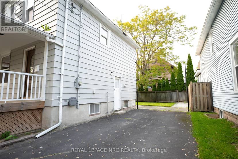4713 Cookman Crescent N — photo 3 of 28
