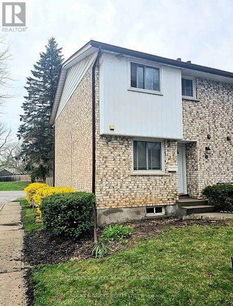 1 - 5815 Swayze Drive, Niagara Falls, photo 2