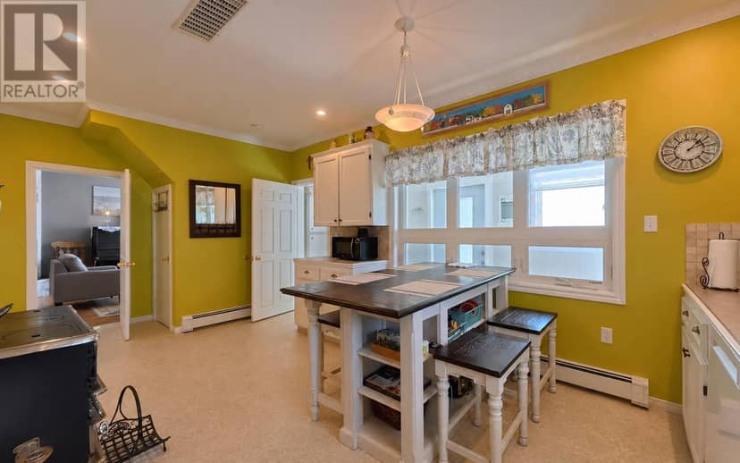 403 CLERMONT Road — photo 10 of 40