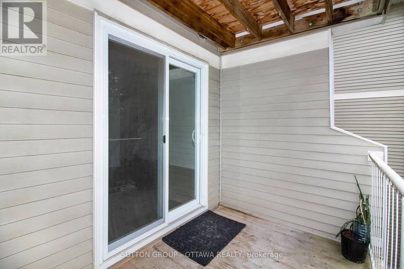314 - 270 Brittany Drive — photo 24 of 27