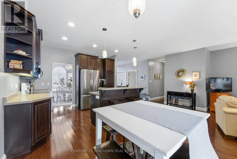 39 McDougall Drive — photo 17 of 40