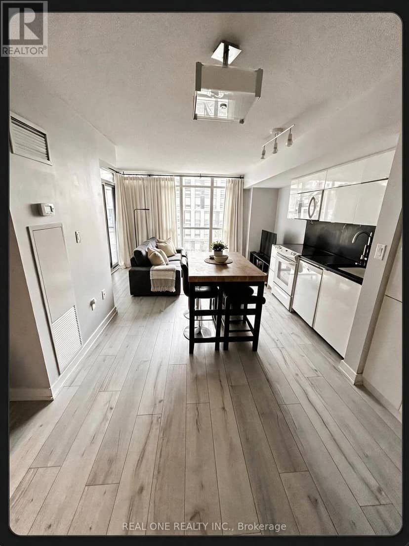 315 - 151 Dan Leckie Way — photo 1 of 7