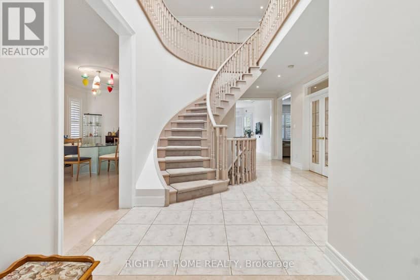 35 Palace Court — photo 4 of 30