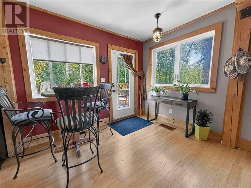 40 Younge Street — photo 22 of 40