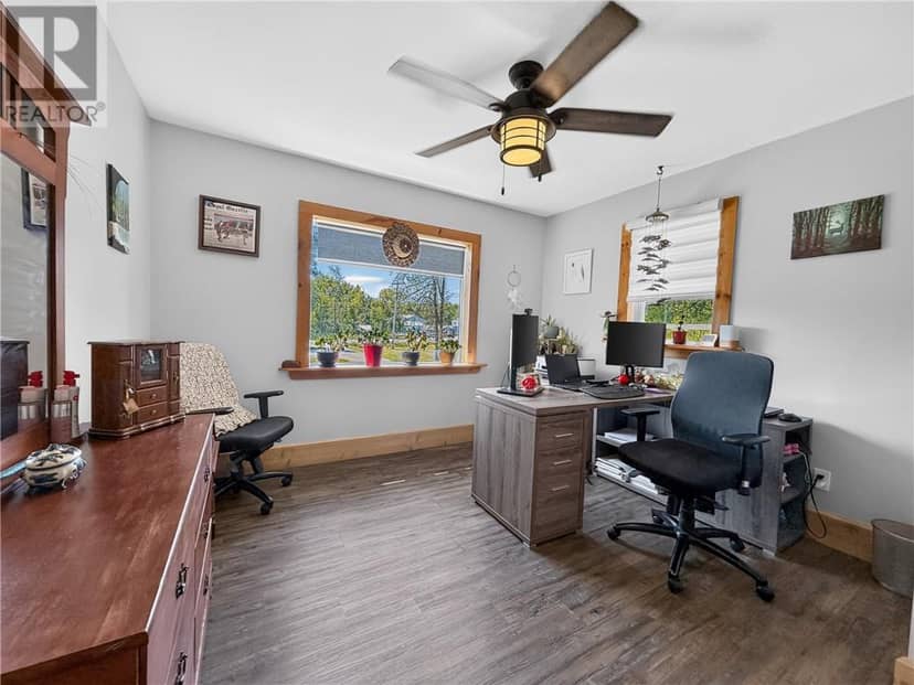 40 Younge Street, Kagawong, Manitoulin Island, photo 5