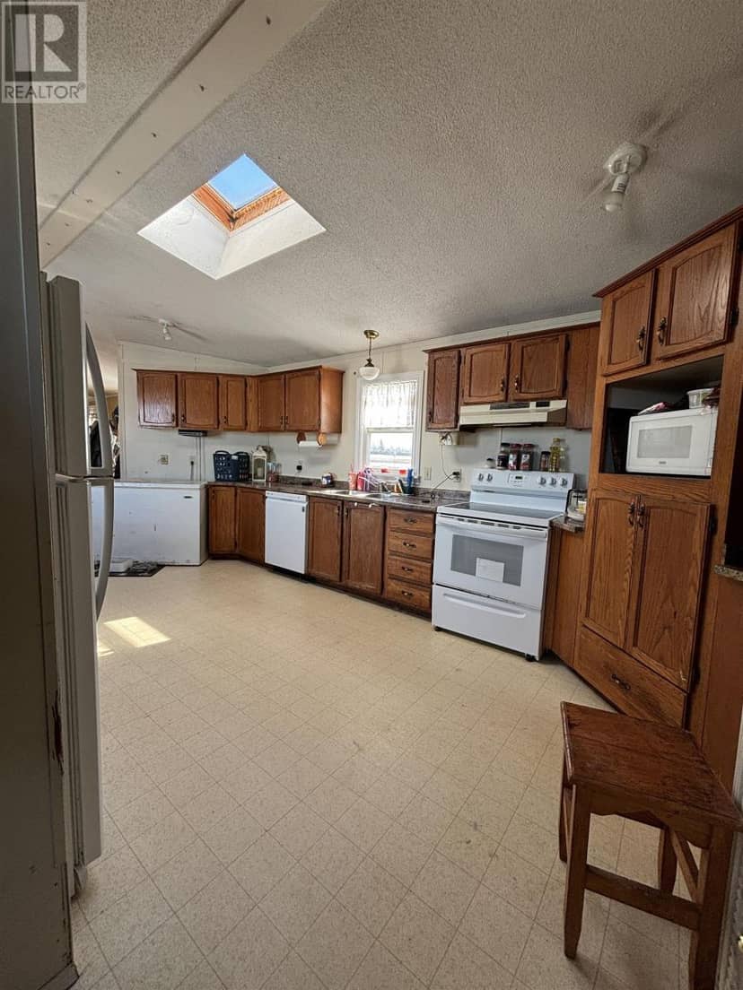 25324 Route 2 — photo 15 of 15