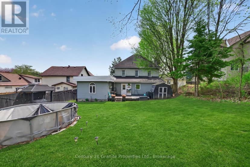 50 William Street, Parry Sound, photo 3