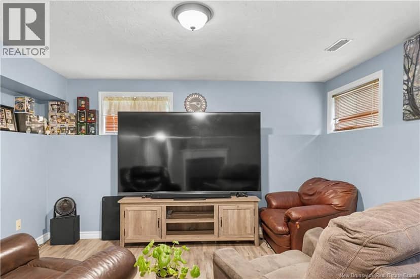59 McDowell Avenue — photo 33 of 40