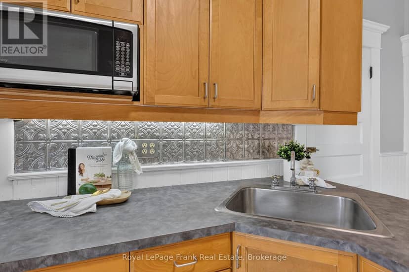 121 Romaine Street — photo 19 of 40