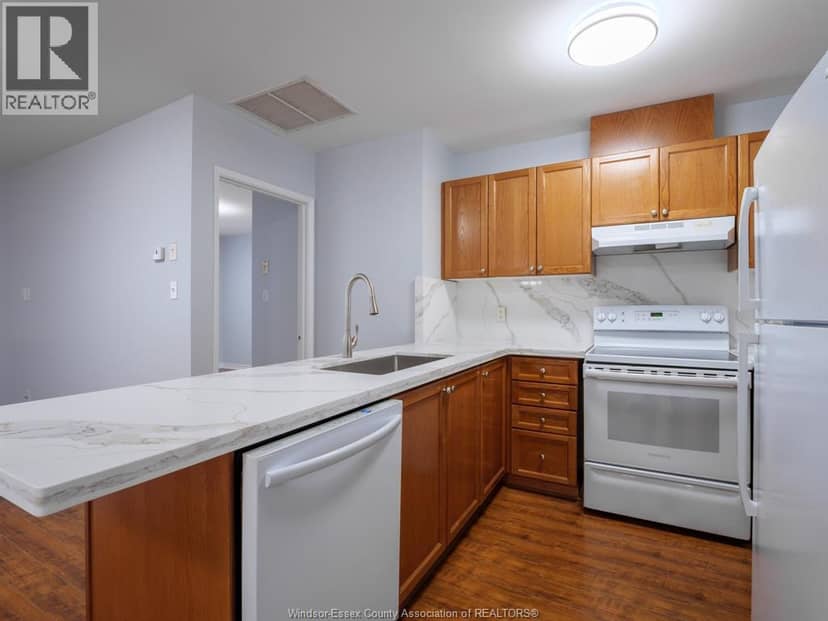 2650 SANDWICH WEST PARKWAY Unit# 406 — photo 4 of 25