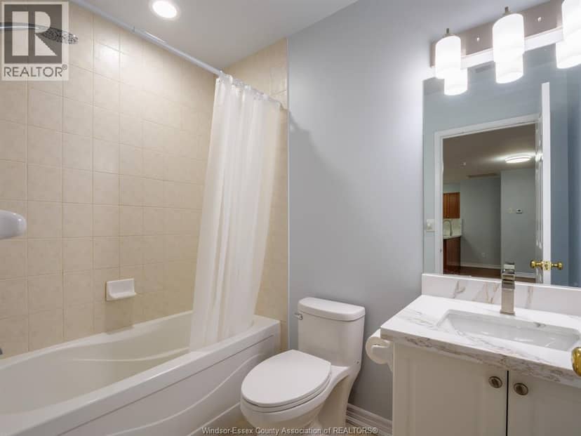 2650 SANDWICH WEST PARKWAY Unit# 406 — photo 9 of 25