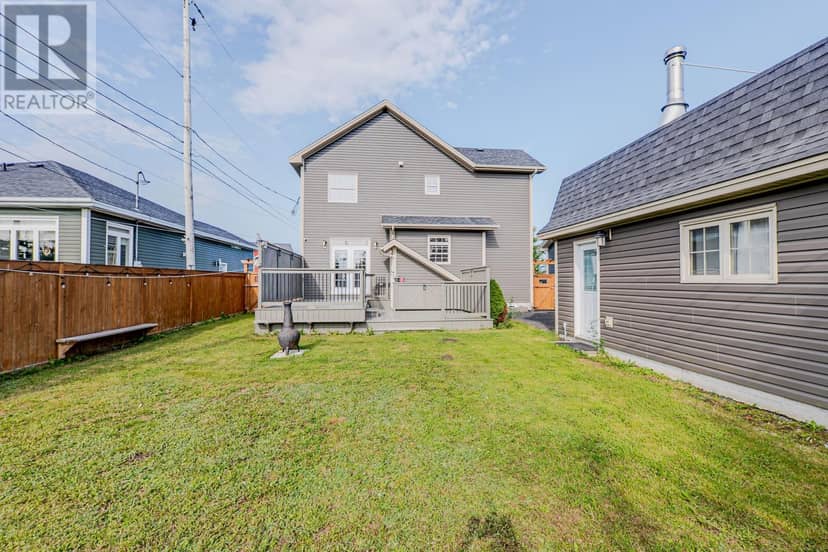 28 Kenai Crescent — photo 10 of 40