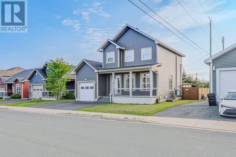 28 Kenai Crescent — photo 2 of 40