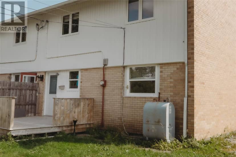 12 Read Street, Gander, photo 4