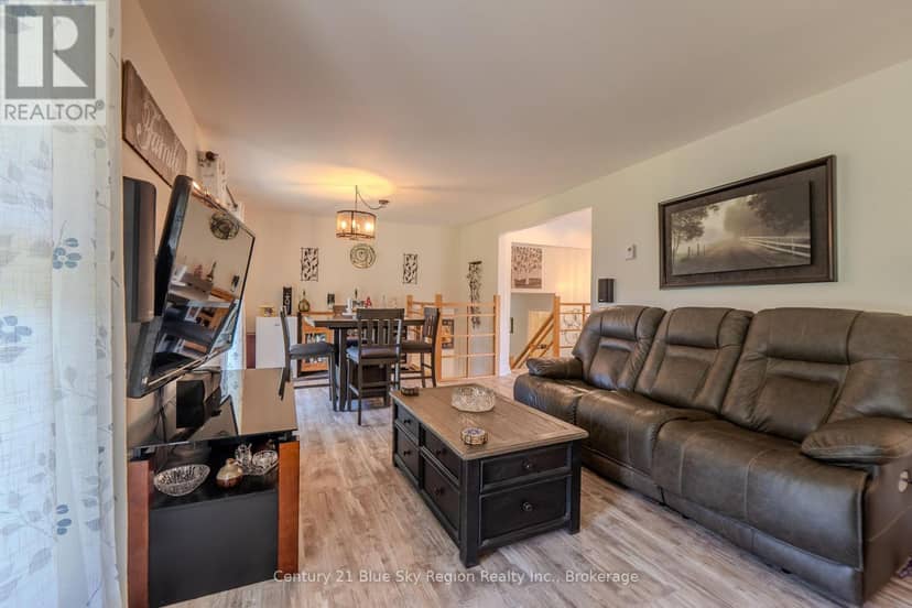2574 Highway 17 E — photo 16 of 40