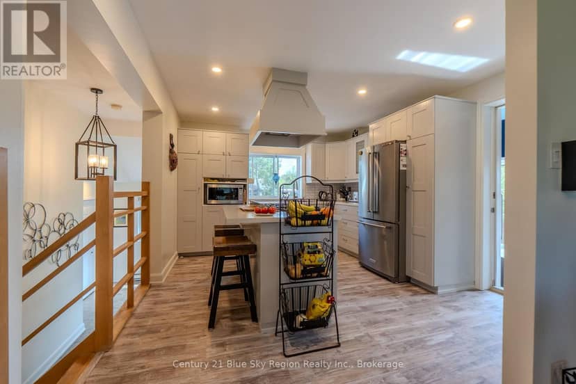 2574 Highway 17 E — photo 19 of 40
