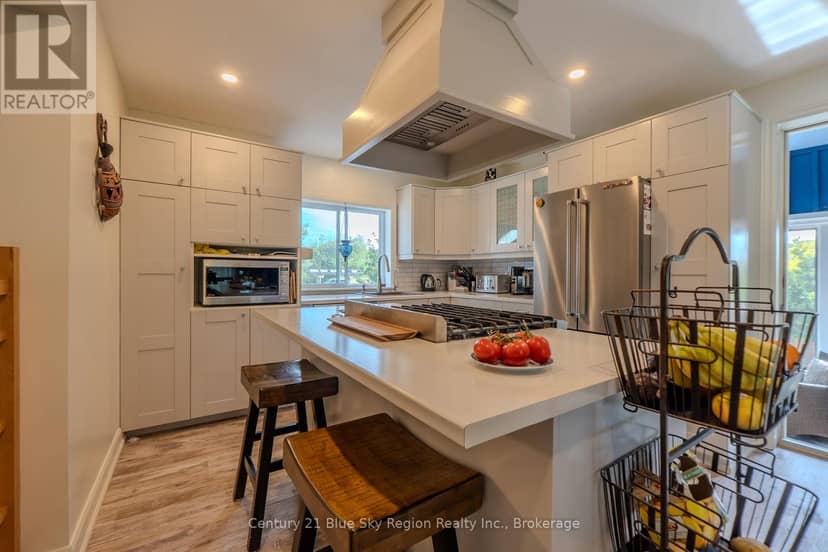 2574 Highway 17 E — photo 23 of 40