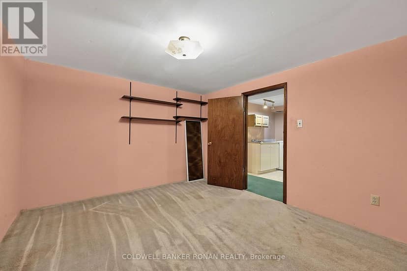 43 Alexander Street — photo 19 of 40