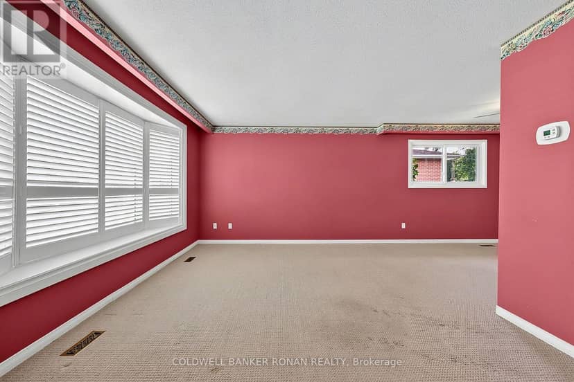 43 Alexander Street — photo 4 of 40