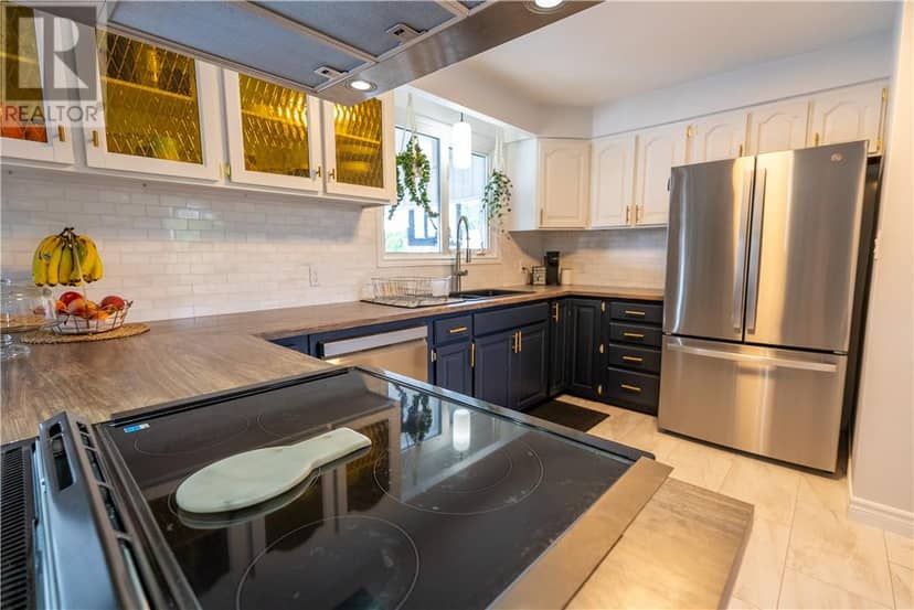 189 Rayside Avenue — photo 12 of 40