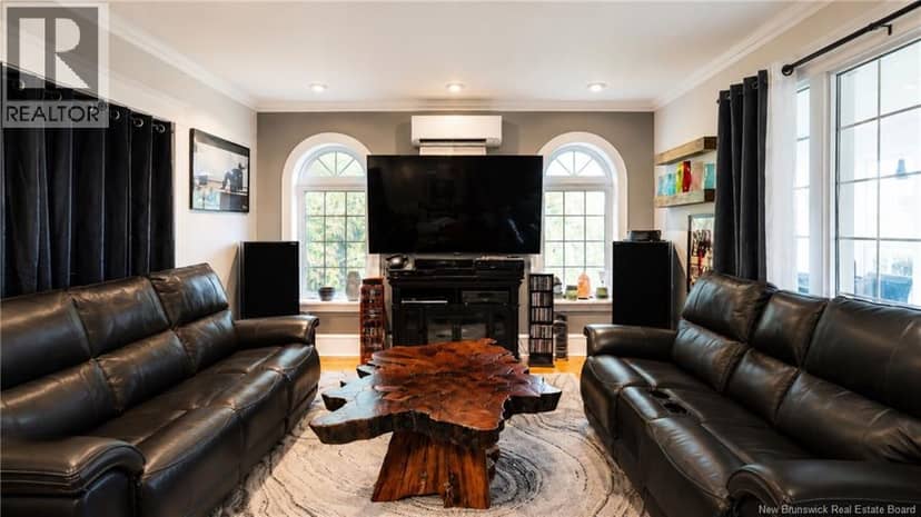 650 West Drive — photo 14 of 40