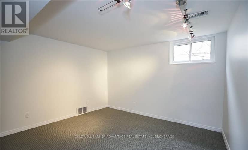 55 Kent Street — photo 18 of 27