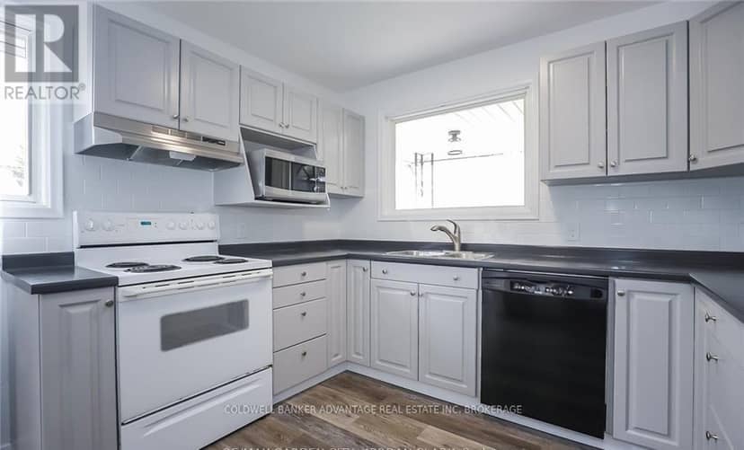 55 Kent Street — photo 6 of 27