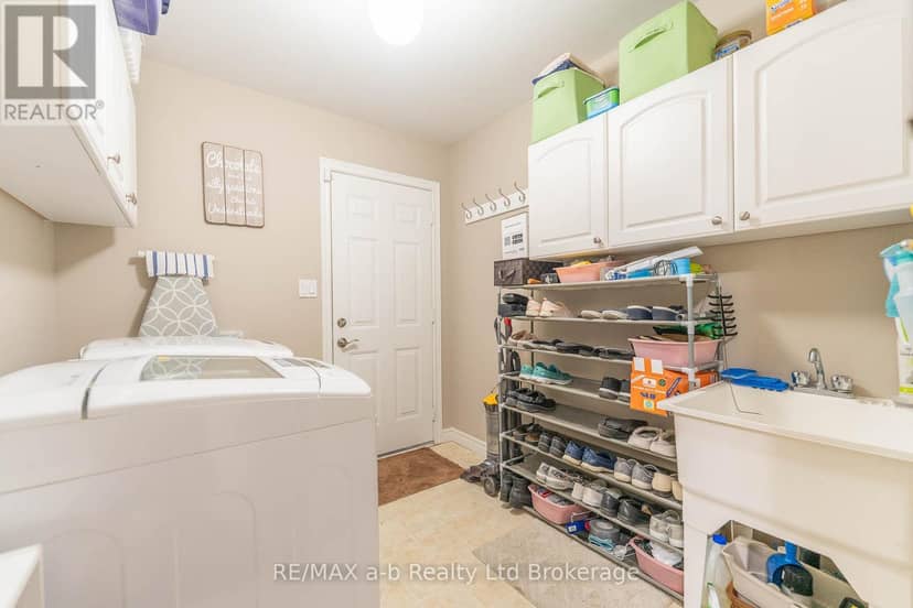23 Armstrong Drive — photo 18 of 38