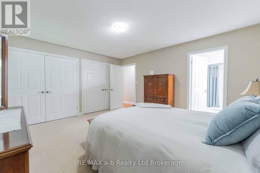 23 Armstrong Drive — photo 21 of 38