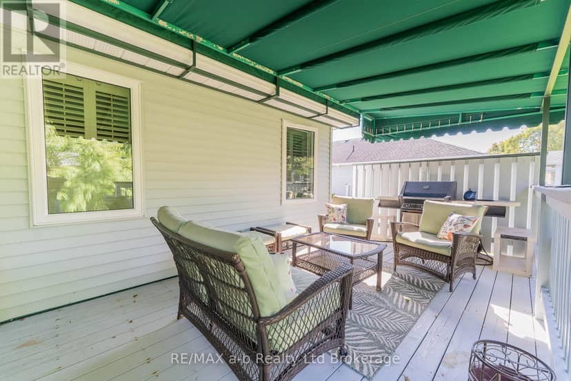 23 Armstrong Drive — photo 31 of 38