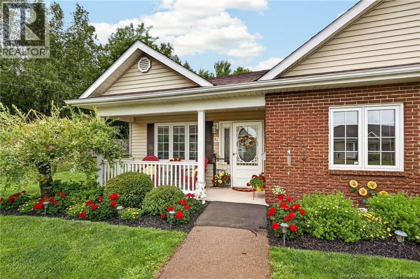 31 Adelie Lane — photo 1 of 40