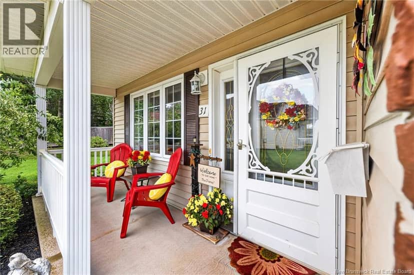 31 Adelie Lane — photo 3 of 40