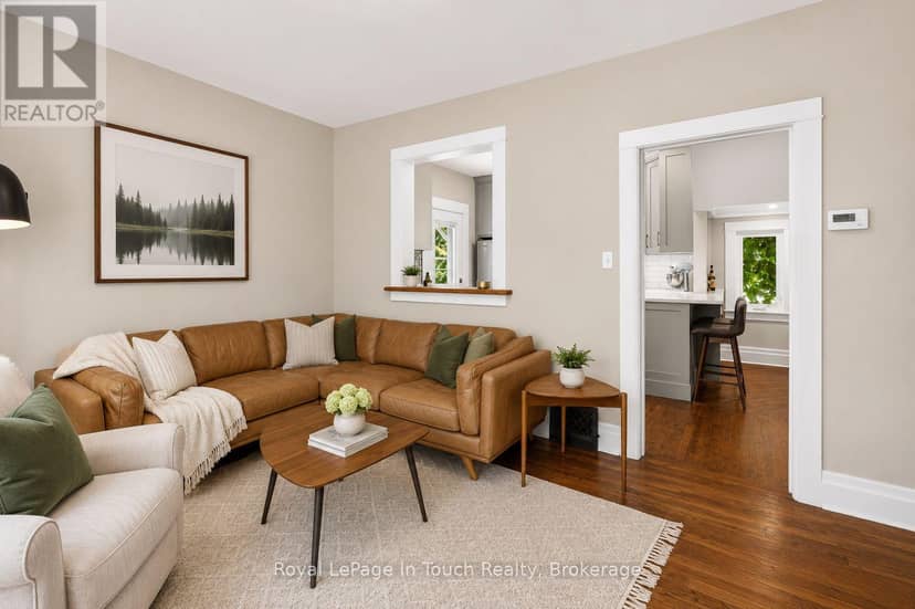 400 Russell Street — photo 14 of 40