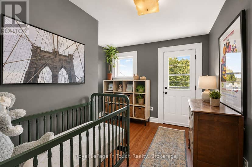 400 Russell Street — photo 22 of 40