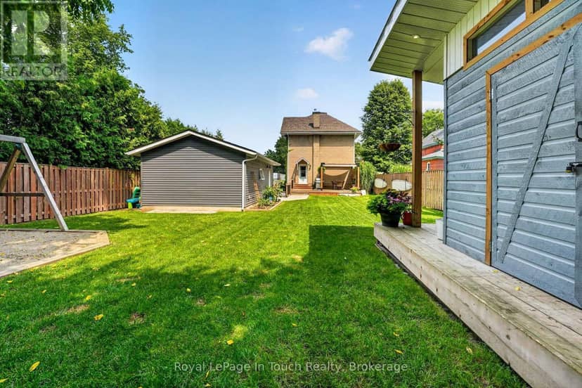 400 Russell Street — photo 36 of 40