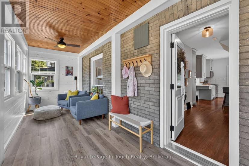 400 Russell Street — photo 4 of 40