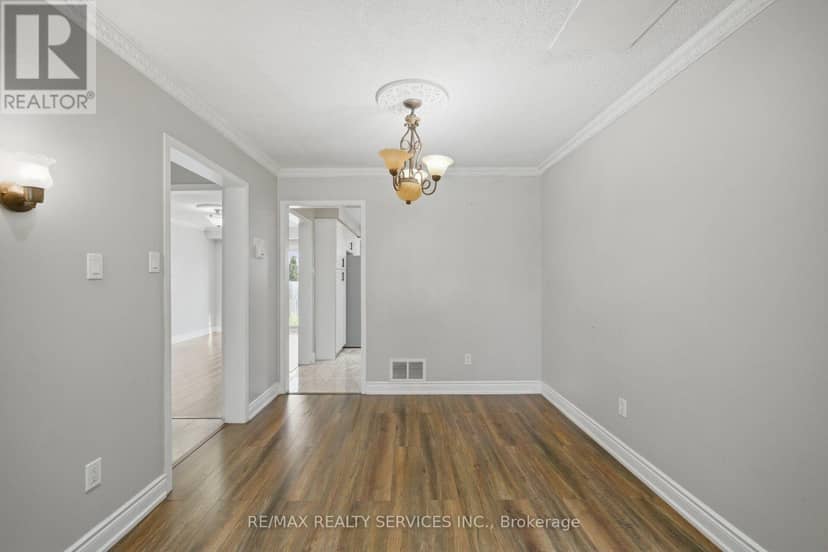 92 Tulip Drive — photo 15 of 40